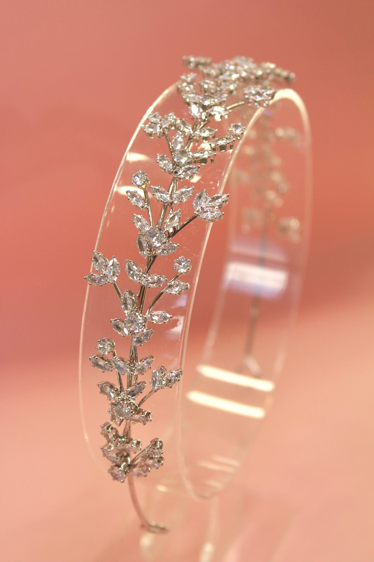 Leyla corona de piedras